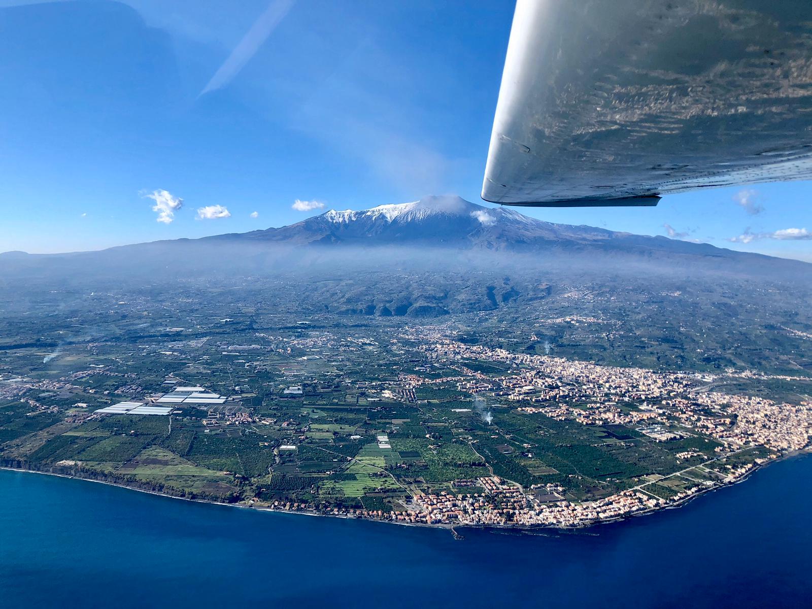 Volo in aeroplano Cessna Etna Emotion 9